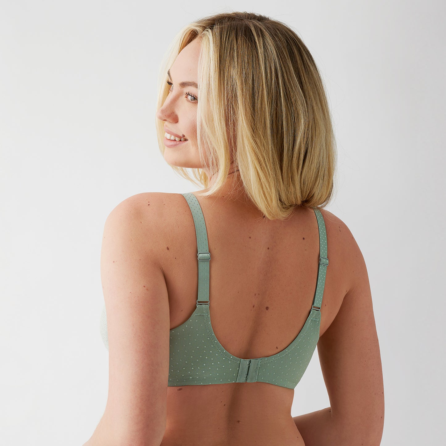 Back Appeal Full Coverage Underwire Bra - 855303 - Iceberg Green Bras & Lingerie - Bras - Underwire Bras Wacoal