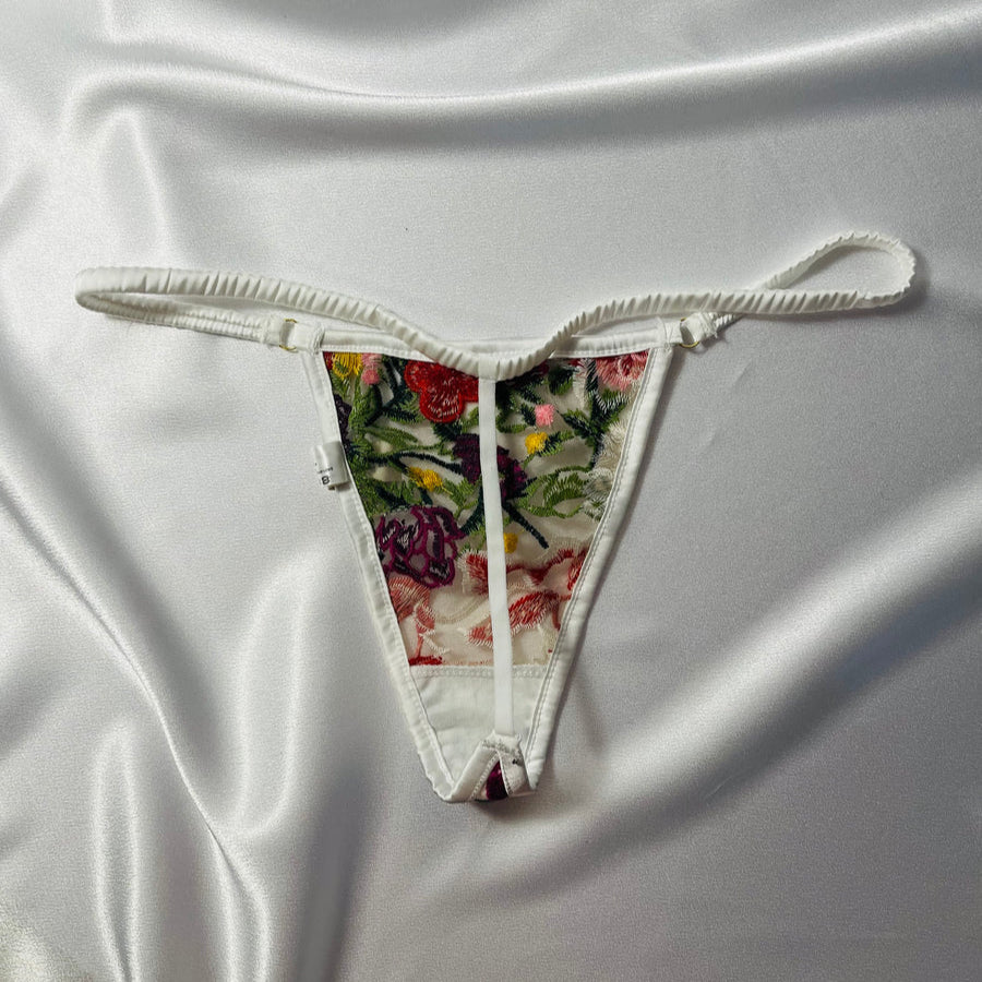 Embroidered Floral G-String - 12202 Bras & Lingerie - Underwear - Thong Kilo Brava