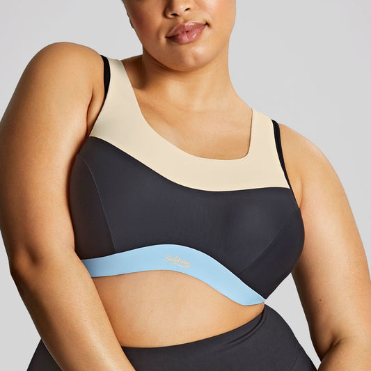 Upbeat Wired Sports Bra - 9442 - Black/Chalk Bras & Lingerie - Bras - Sports Bras Sculptresse